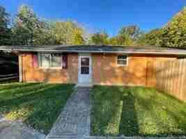 featured image of 166 Forest St #166