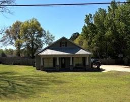 featured image of 4285 Flowers Chapel Rd