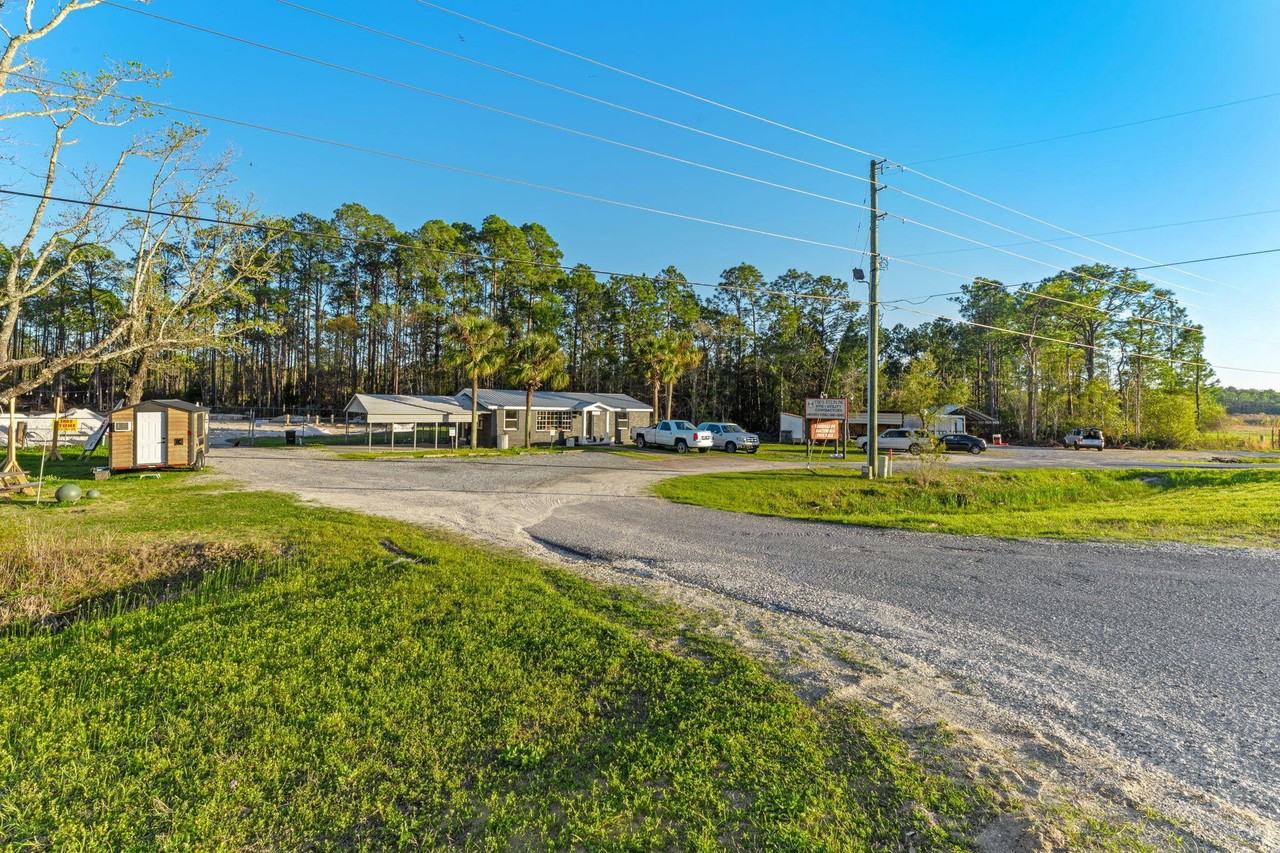 19323 Us Highway 331 S - Photo 2 of 5