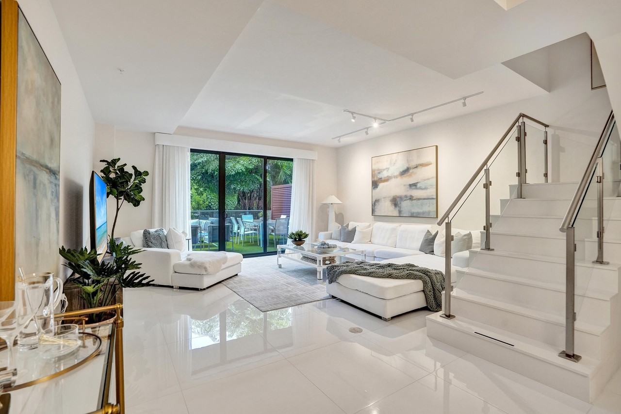 3030 N Ocean Blvd - Photo 4 of 50