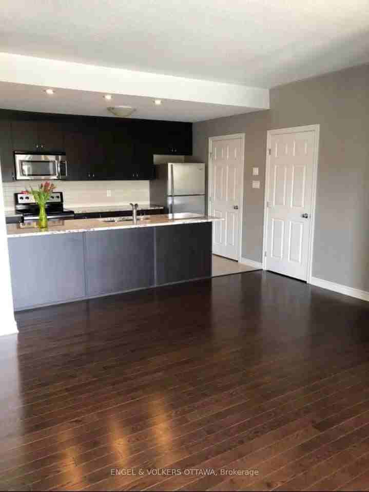 139 Harthill Way - Photo 2 of 13