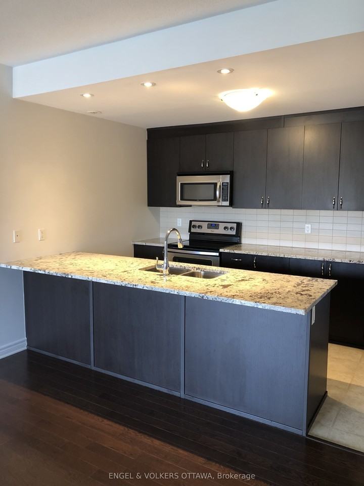 139 Harthill Way - Photo 3 of 13