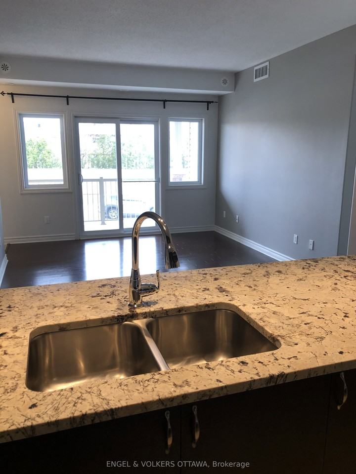 139 Harthill Way - Photo 5 of 13