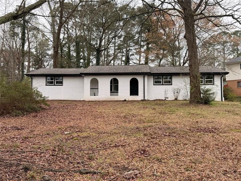 1055 Pinecrest Dr - Photo 2 of 50