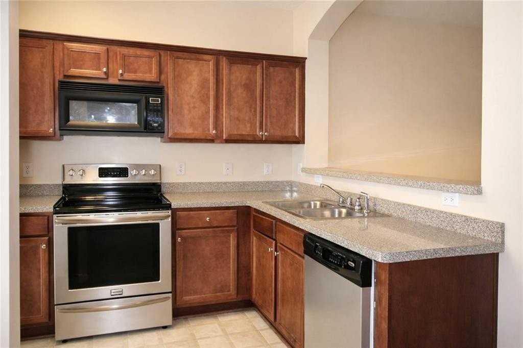 1402 Bayrose Cir #2B - Photo 5 of 15