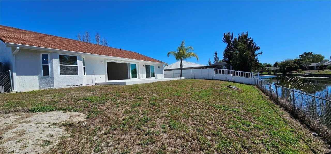 420 Se 15th Ter - Photo 4 of 50