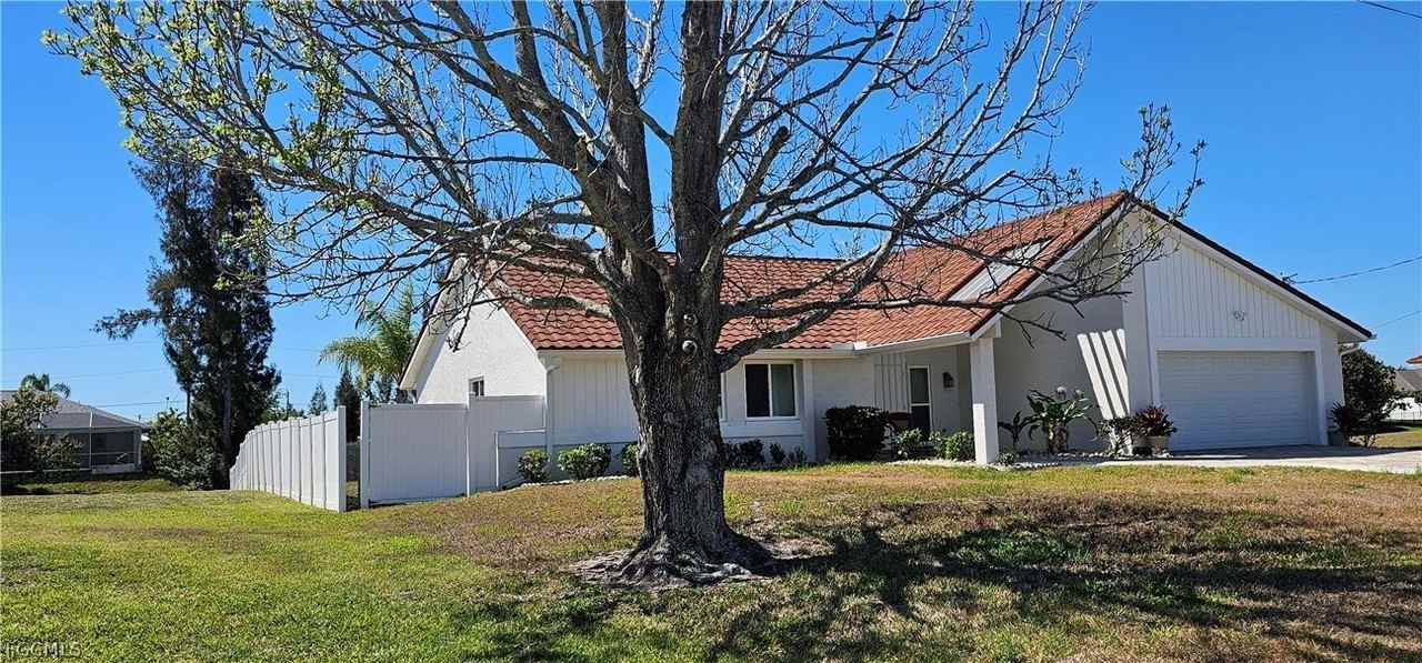 420 Se 15th Ter - Photo 5 of 50