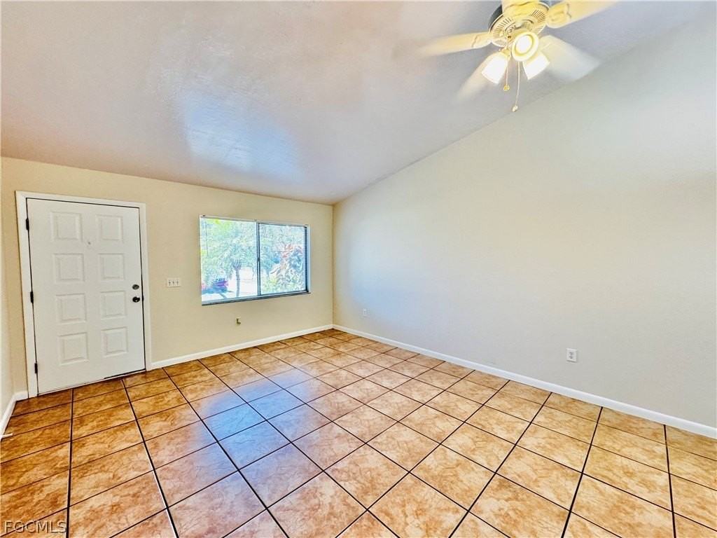 17405 E Carnegie Cir #405 - Photo 2 of 34