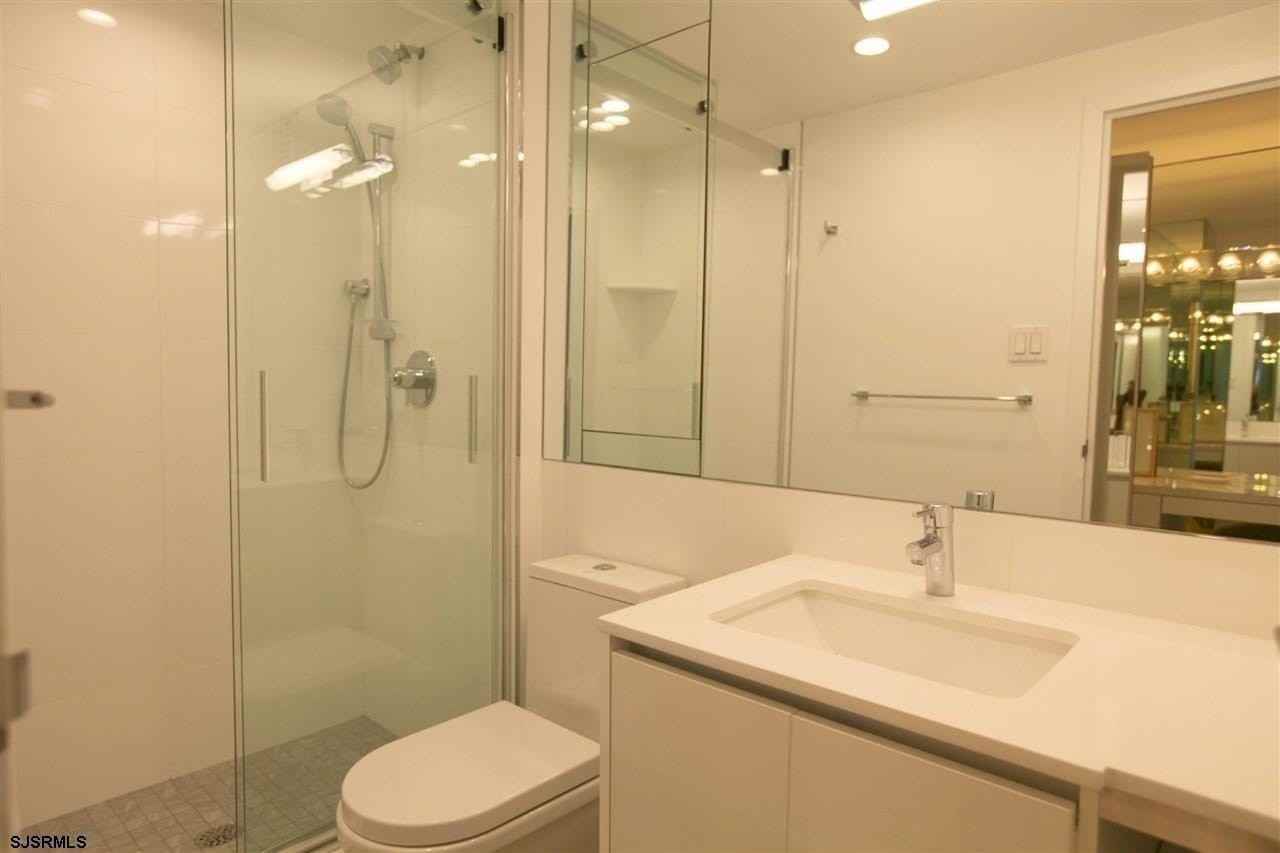 2700 Atlantic Ave #602 - Photo 4 of 6