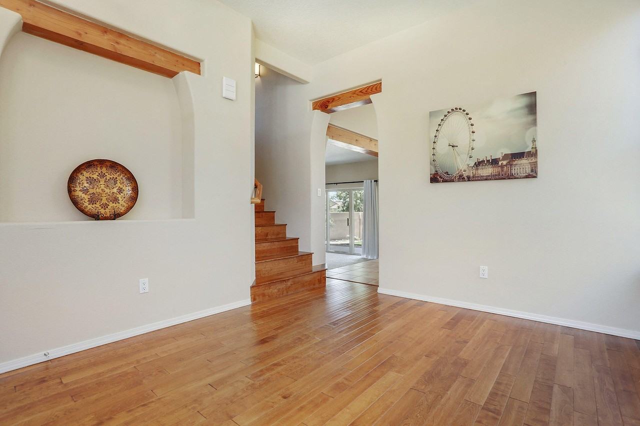 6215 Goldfield Pl Ne - Photo 5 of 31