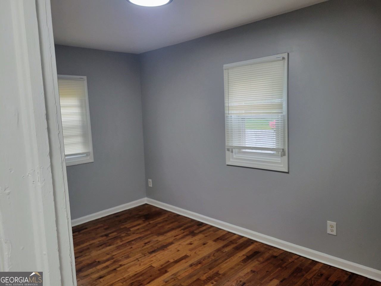 1361 Mcclelland Ave - Photo 6 of 10