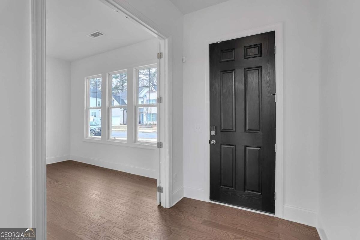 1997 Freestone Way - Photo 4 of 43