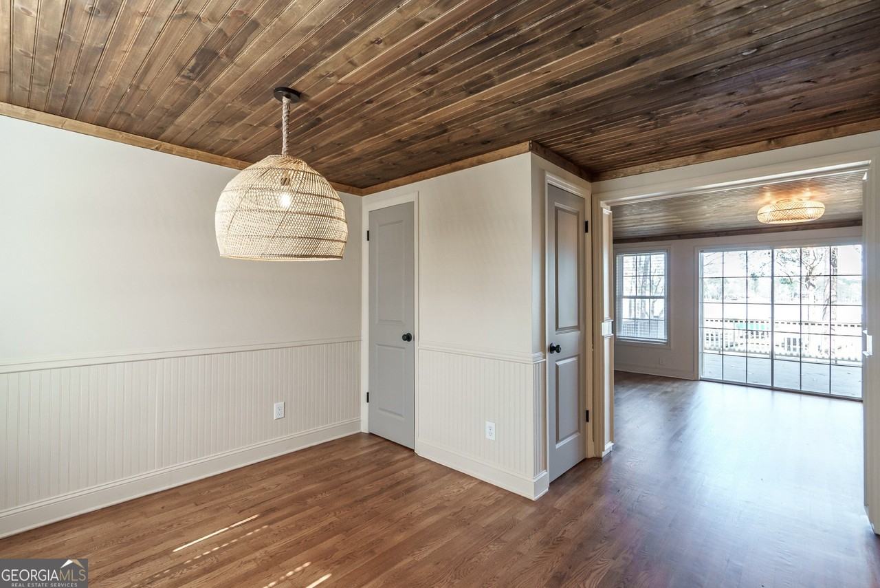 384 Arrowhead Trl Apt 2 - Photo 6 of 41