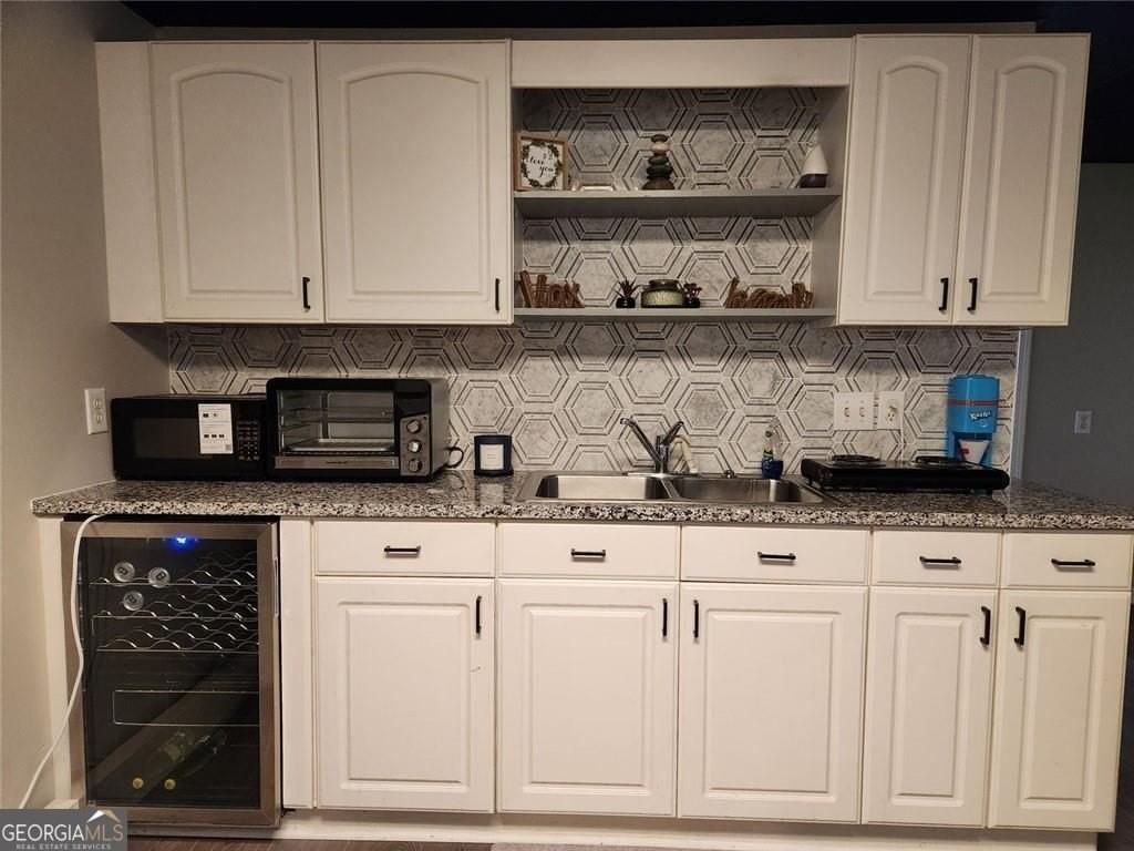 2785 Shoemaker Ln - Photo 6 of 29