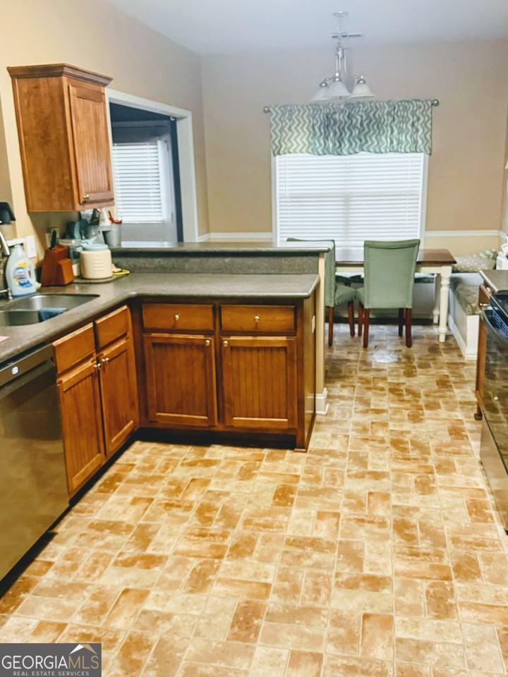 141 Feldspar Dr - Photo 4 of 21