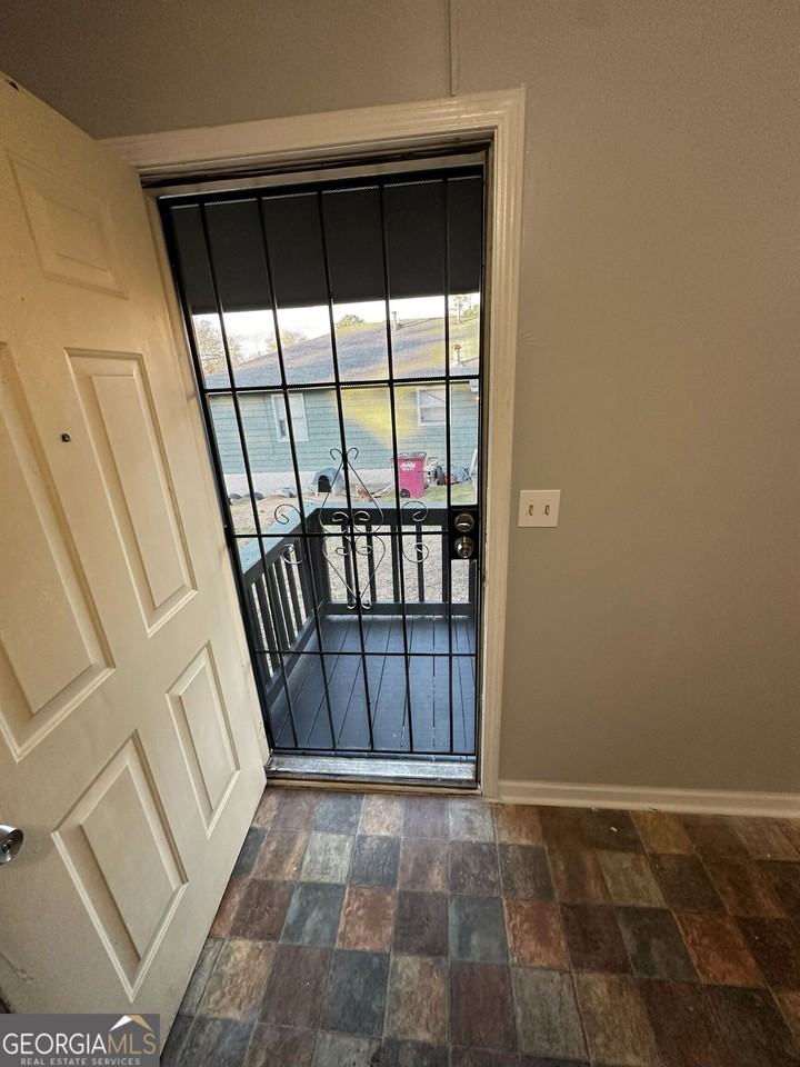 1463 Bankston Ave - Photo 2 of 16