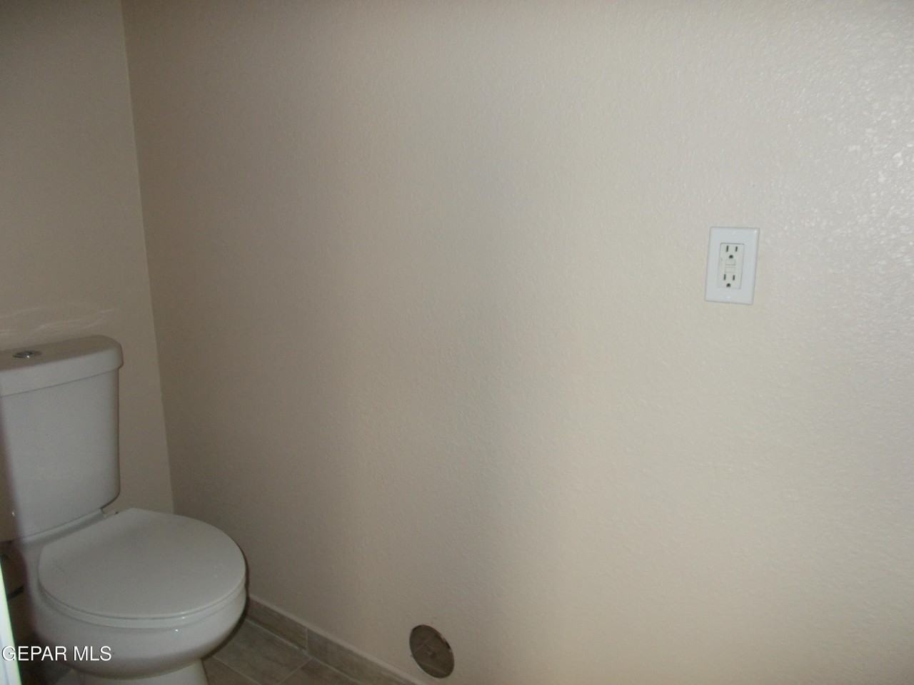 3641 Dominican St - Photo 7 of 27