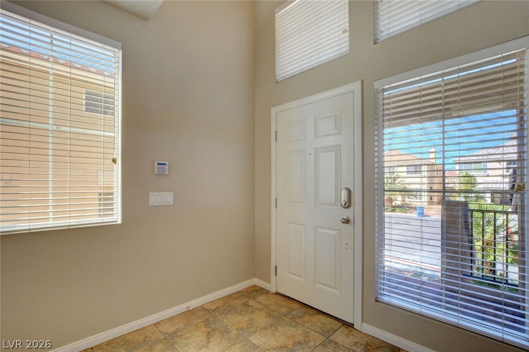 10700 Shasta Glow Ct - Photo 4 of 48