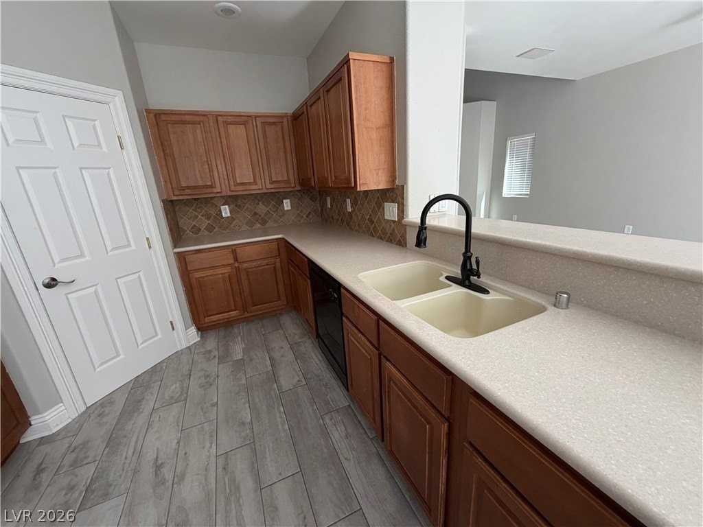 9103 Harbor Wind Ave - Photo 3 of 9