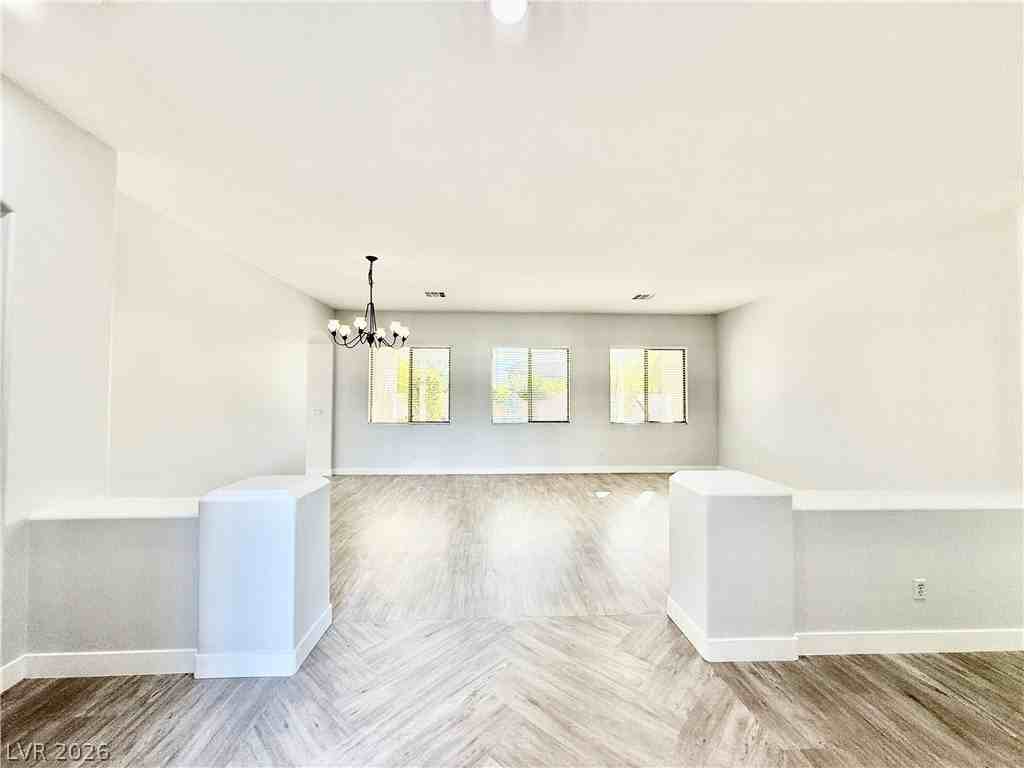 2864 Jamie Rose St - Photo 2 of 39