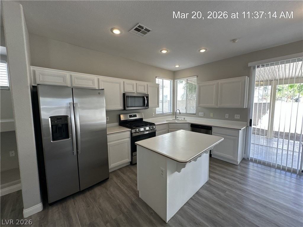 9712 Floweret Ave - Photo 4 of 50