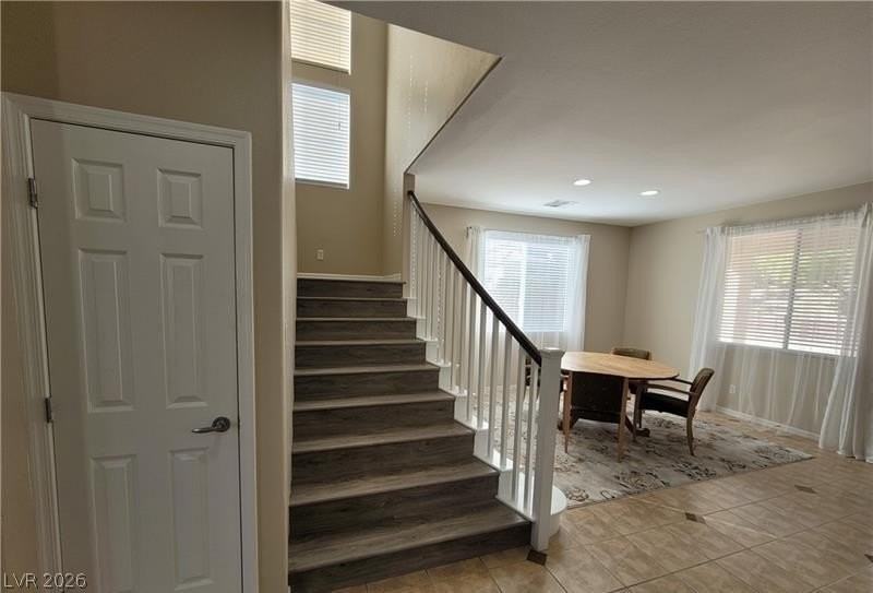 971 Armandito Dr - Photo 7 of 48