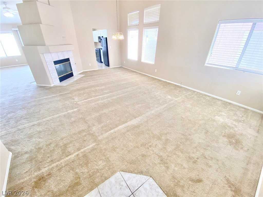 4678 Carefree Dr - Photo 4 of 28