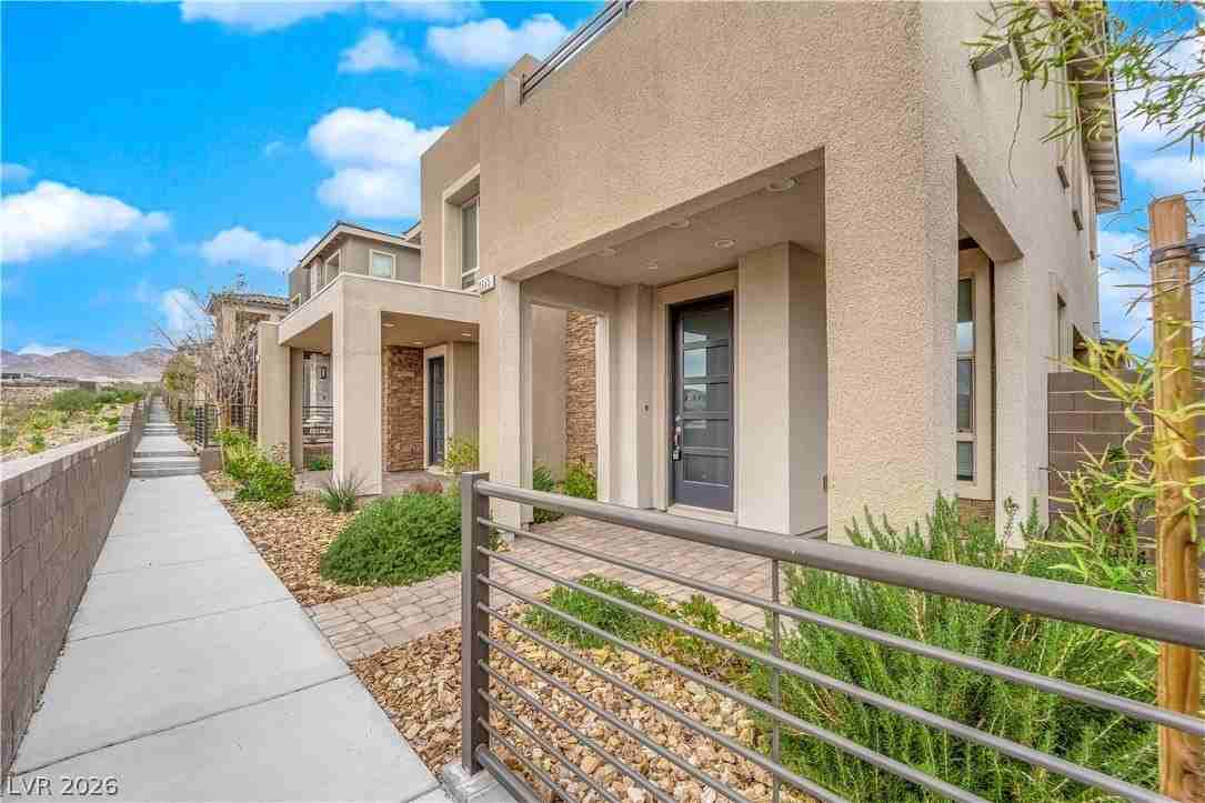 11665 Redwood Mountain Ave - Photo 3 of 43