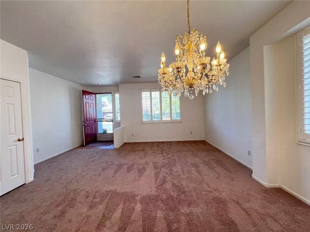 2559 Williamsburg St - Photo 7 of 28