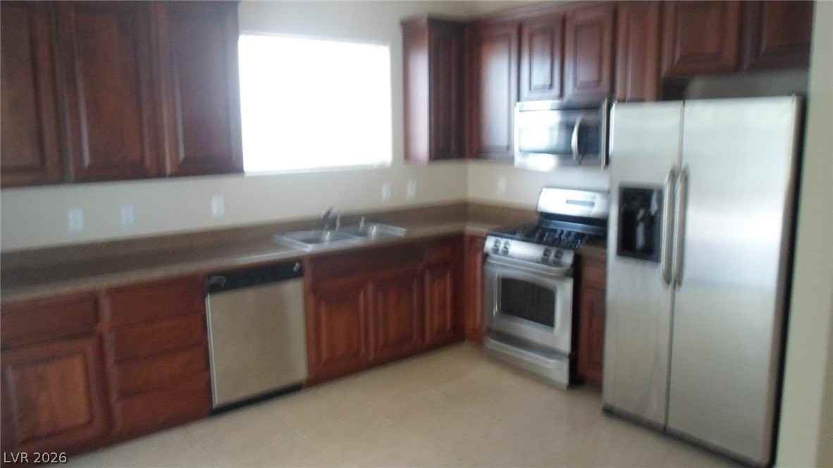 7924 Tolbooth St - Photo 7 of 28