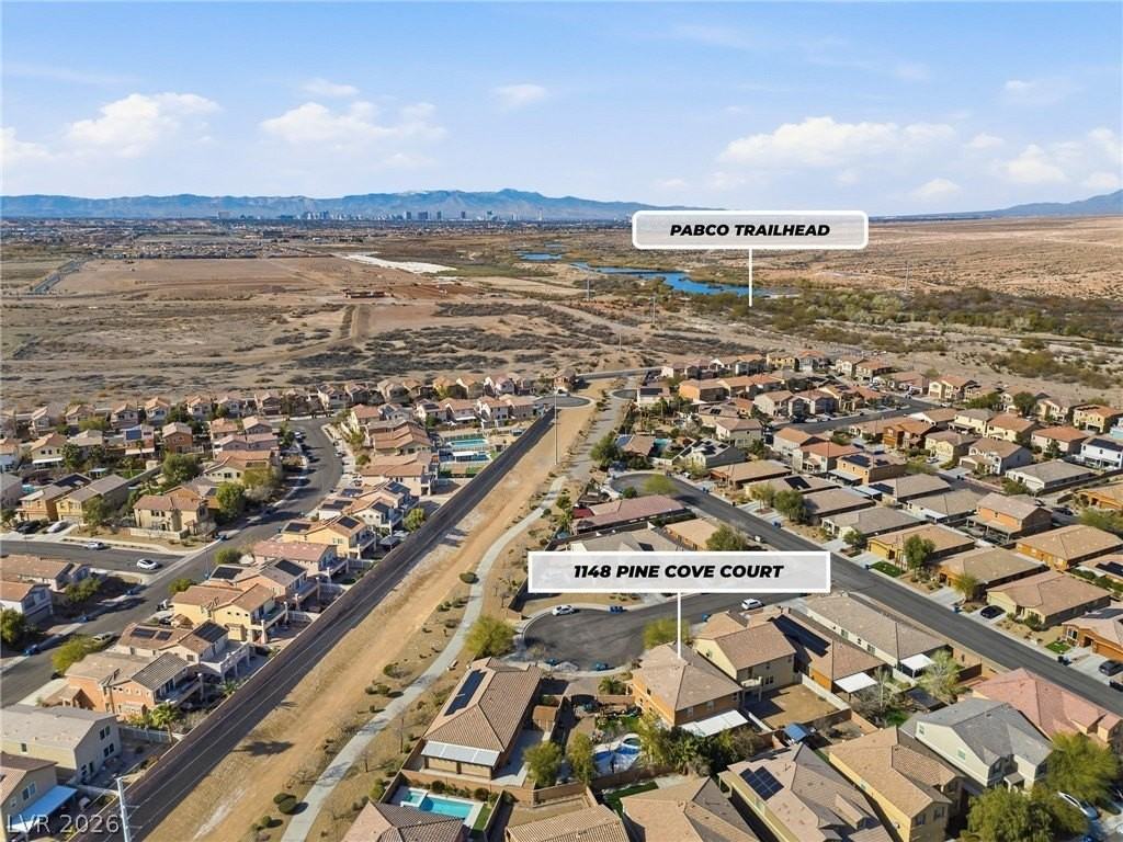 1148 Pine Cove Ct - Photo 5 of 48