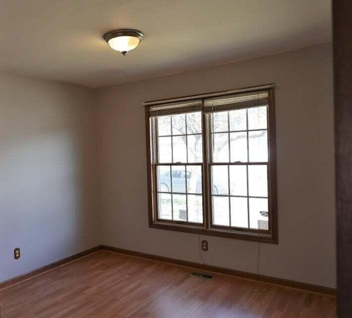 8732 Madison St - Photo 3 of 7