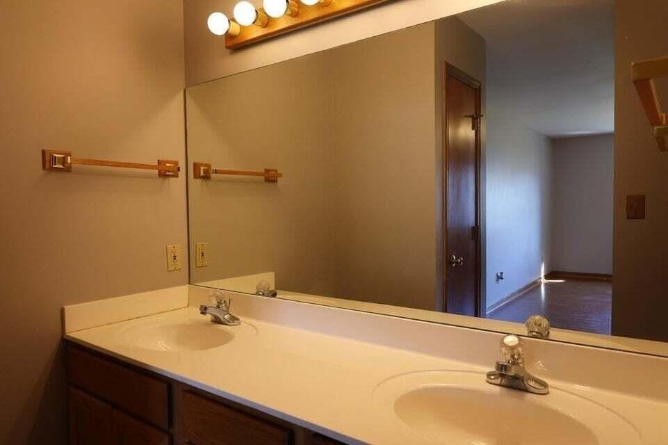8732 Madison St - Photo 6 of 7