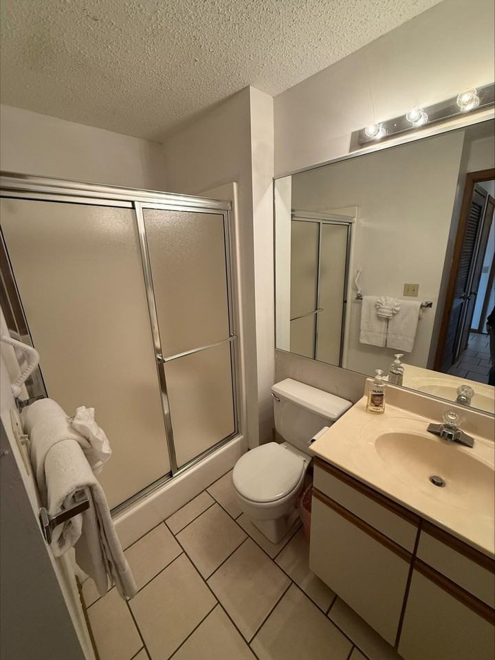 3 Treehouse Ln Unit 3 #3 - Photo 4 of 15