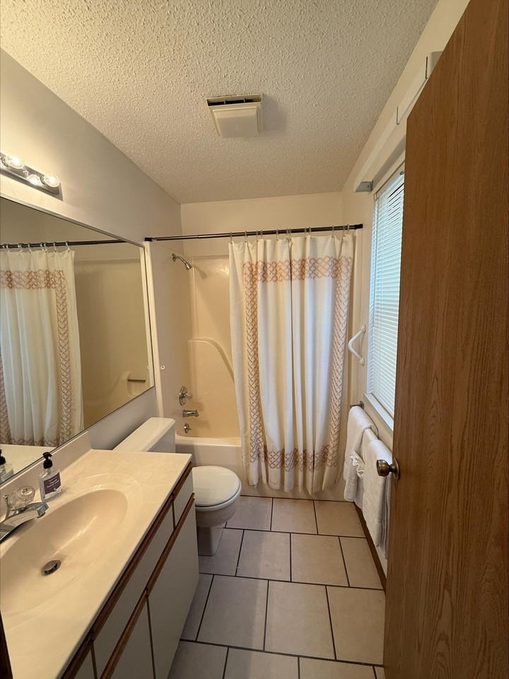 3 Treehouse Ln Unit 3 #3 - Photo 7 of 15