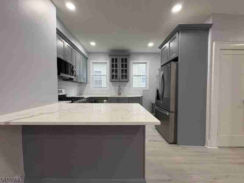 16 Jacoby St #2 - Photo 7 of 19