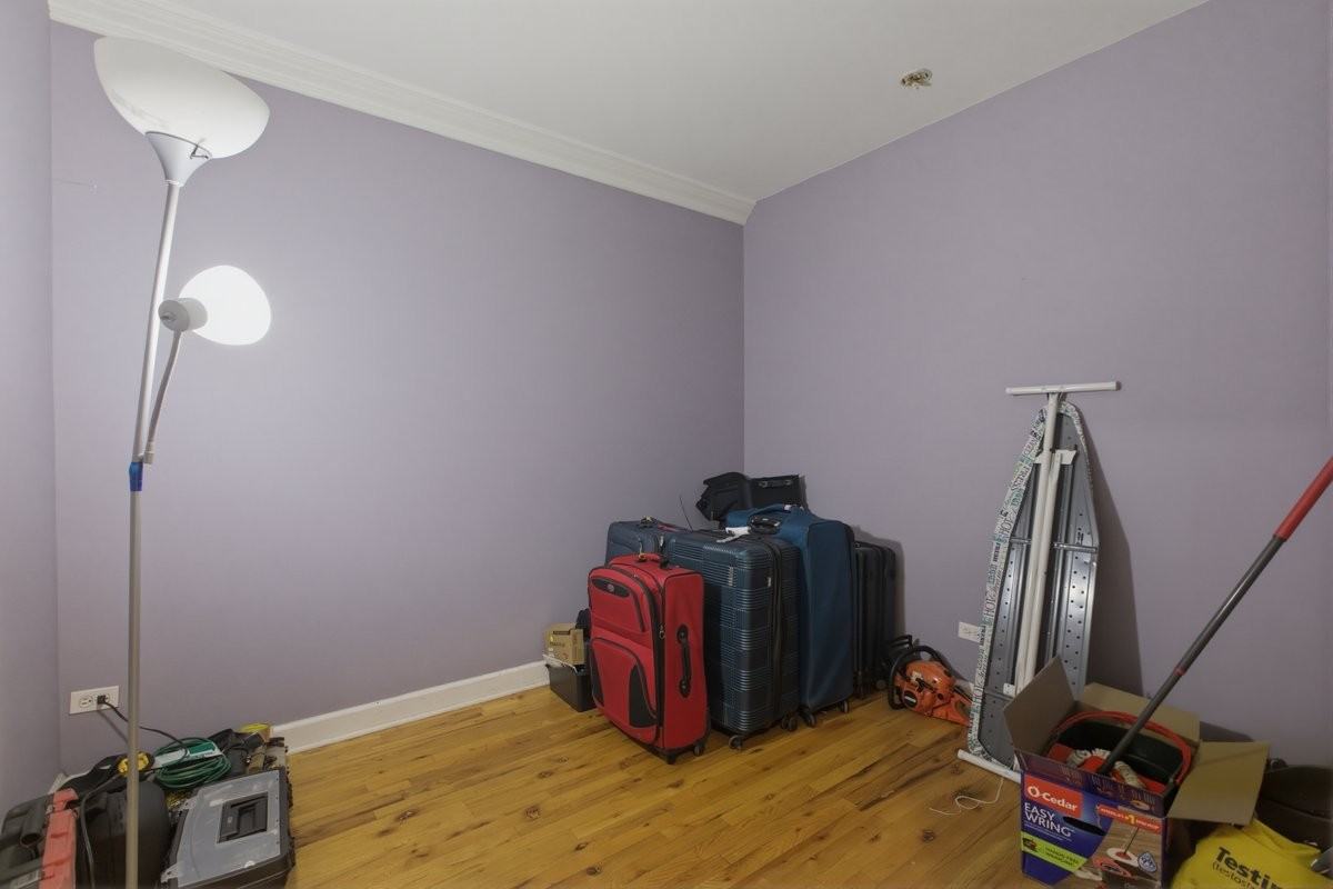 1050 N Milwaukee Ave #2 - Photo 7 of 10