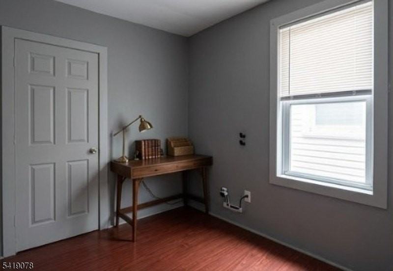 73 4th St #B1 - Photo 3 of 11