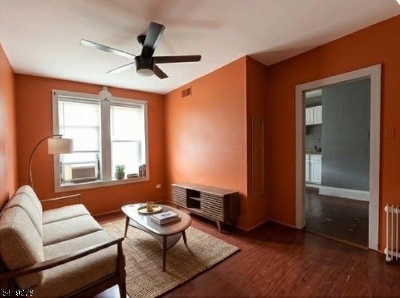 73 4th St #B1 - Photo 5 of 11