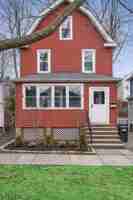 featured image of 32 Edgewood Rd