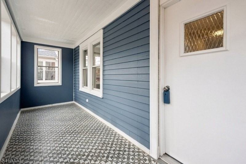 32 Edgewood Rd - Photo 3 of 32