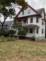 featured image of 275 Grove St #3