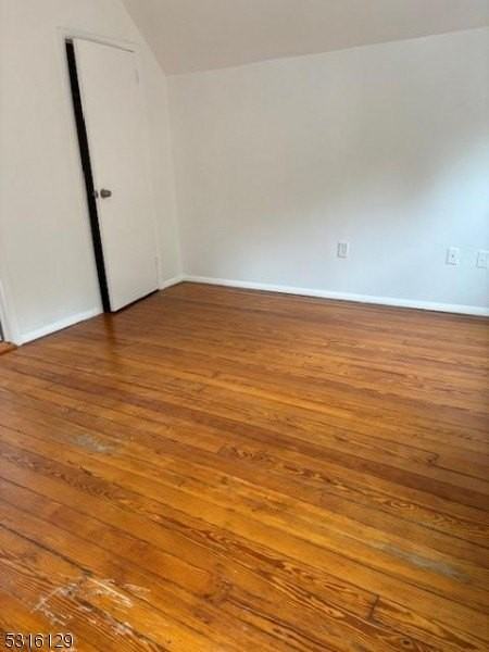 275 Grove St #3 - Photo 4 of 7