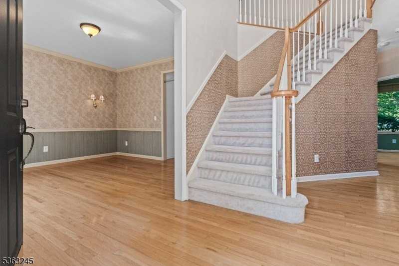 2 Seminole Rd - Photo 4 of 50