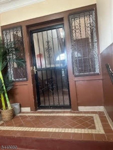 216 Sunset Ave #1R - Photo 2 of 10