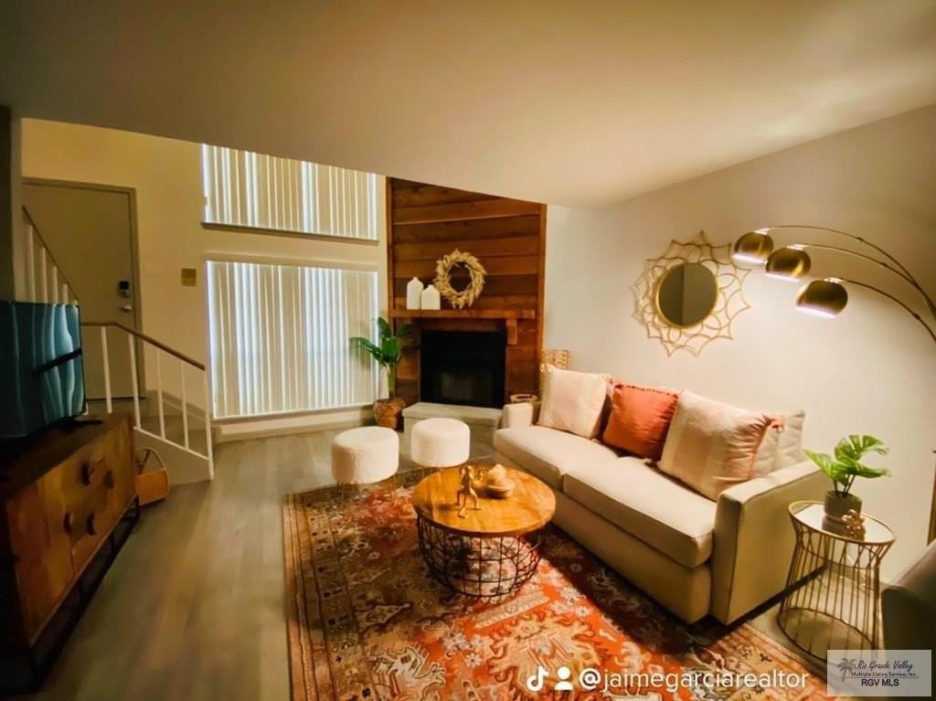 95 Poinciana Dr - Photo 3 of 18