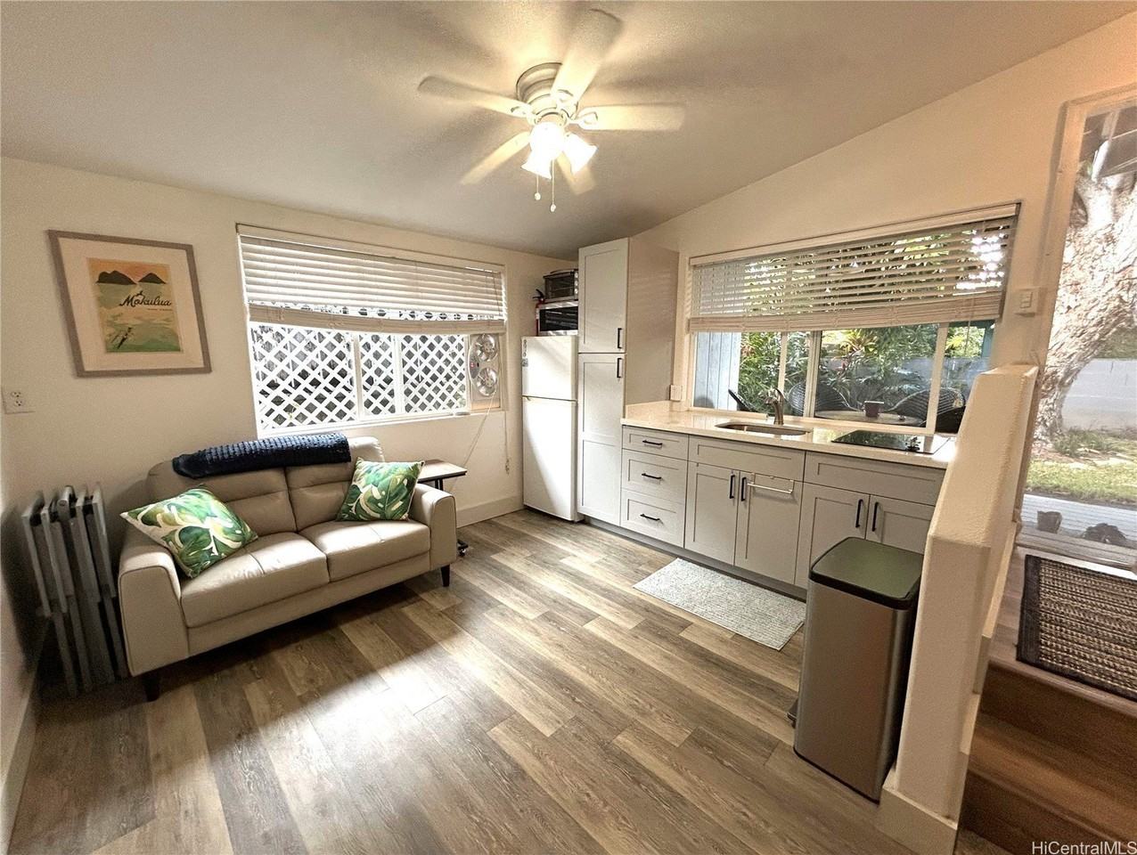 621 Auwai St Apt A #A - Photo 3 of 12