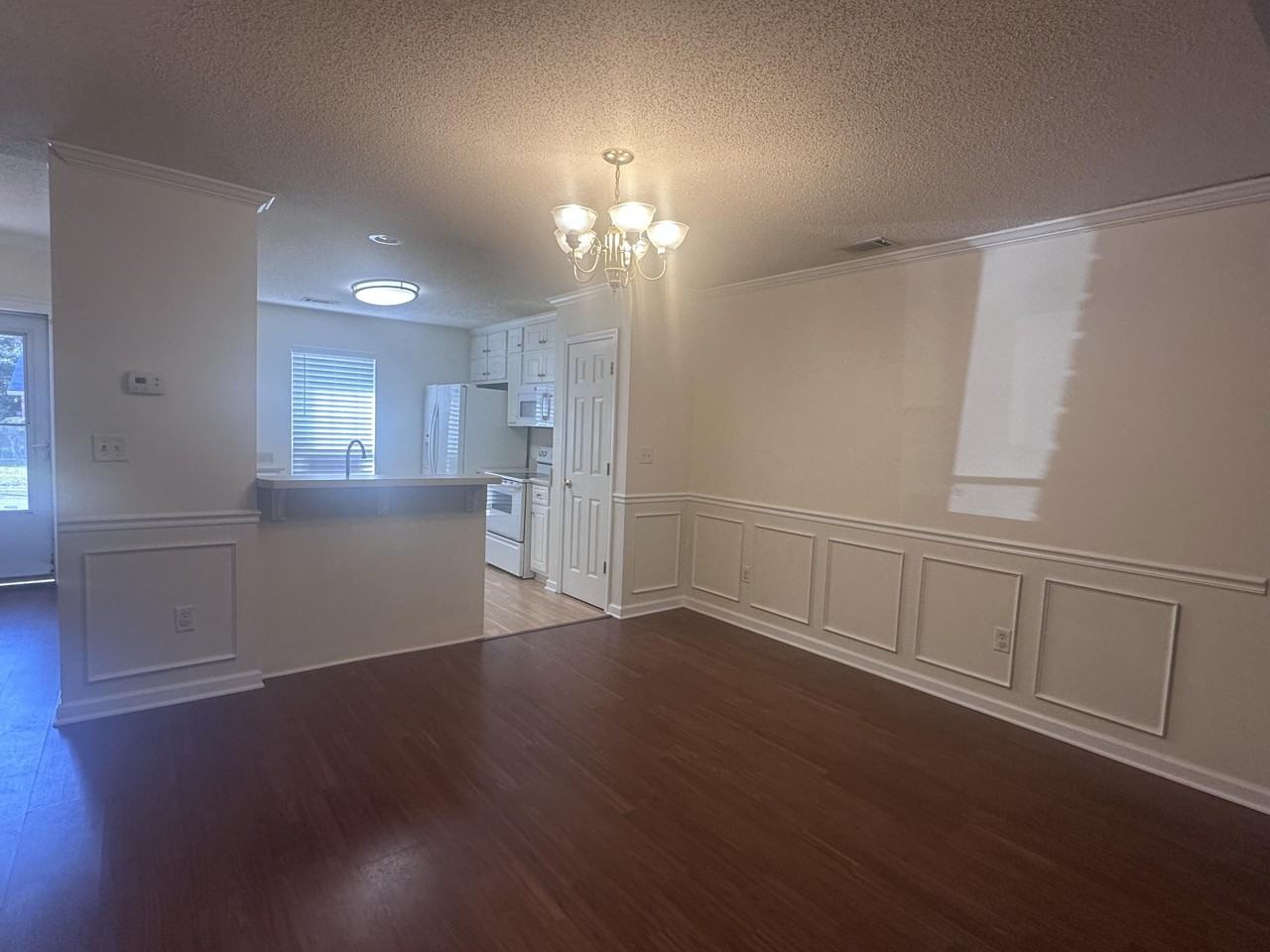 108 Harvestwood Dr - Photo 4 of 13