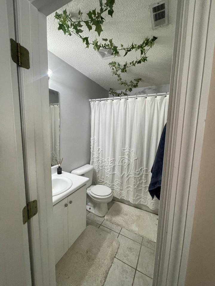 2029 Summer Valley Way - Photo 5 of 8