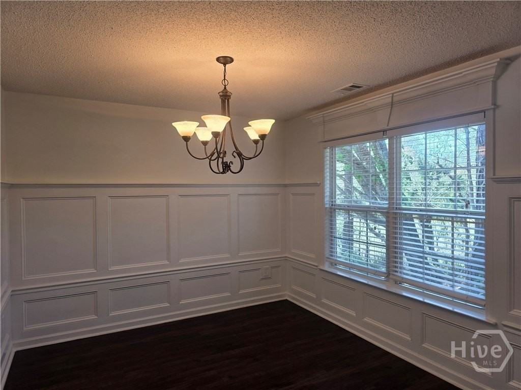 434 Roberts Way - Photo 5 of 31